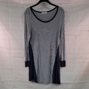 4/$20 Emerald Blue and White Sheath Dress with Cuffed Long Sleeves